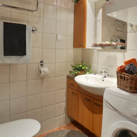 Vuokatin Aateli Apartamento *